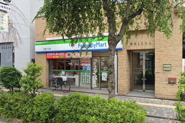 アルテシアン広尾 ファミリーマート渋谷東二丁目店まで450m