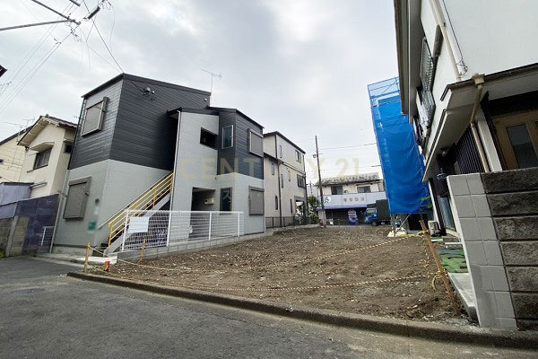 「梅屋敷」 建築条件無し土地 販売現地(2022.3撮影)
