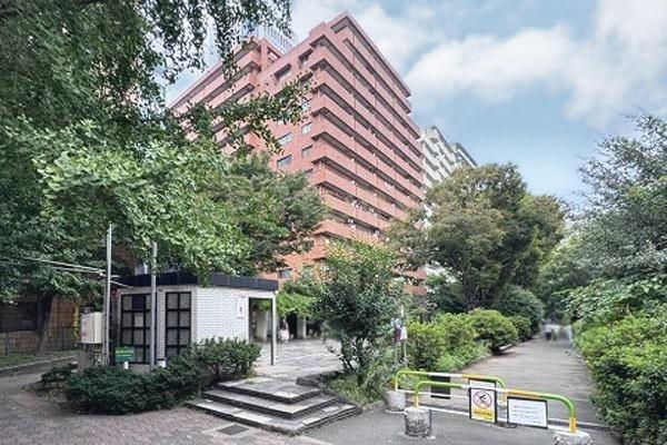 ライオンズマンション初台 建物外観(2025.9撮影)