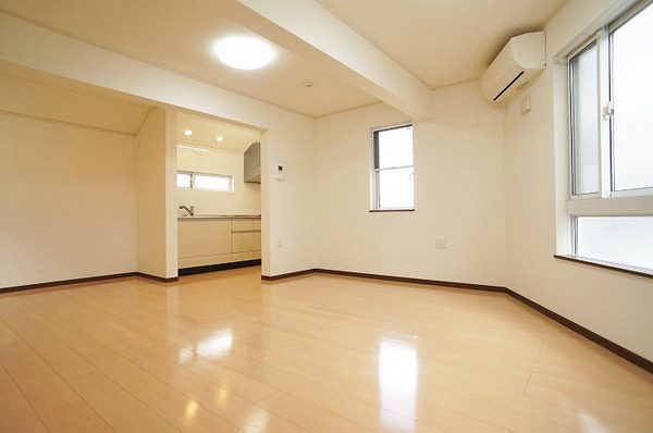 港区南青山4丁目 中古一戸建て